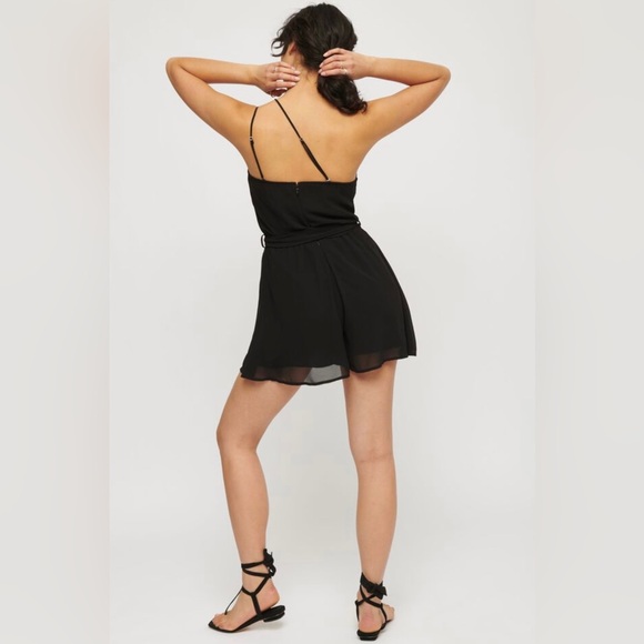 Dynamite | One-shoulder romper - Picture 2 of 5